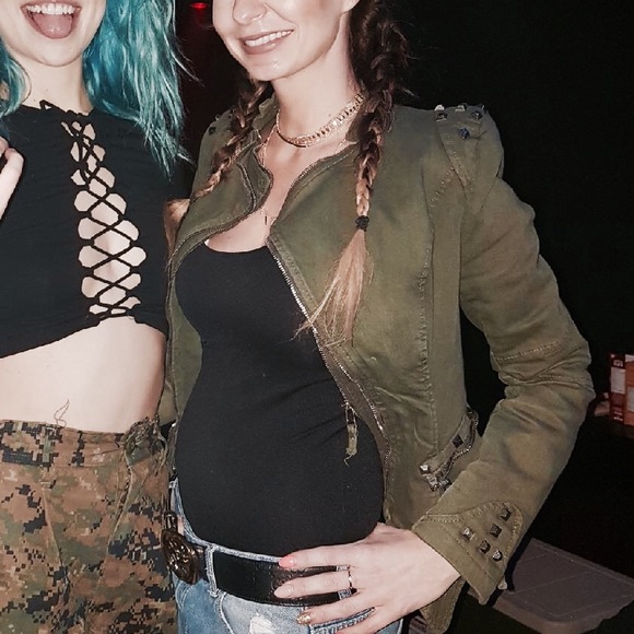 ARMY GREEN Jacket as worn by Jaclyn Hill - Picture 6 of 6